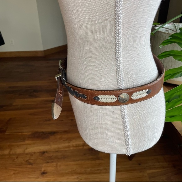 Vintage Buffalo & Indian Head Coin Concho Western Gray & Brown Leather Belt 34" - Picture 2 of 14